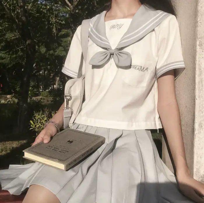 球爱酒吧